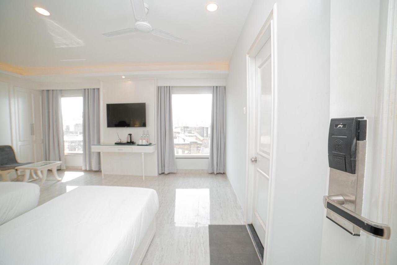 فندق Pearl Courtyard فاراناسي المظهر الخارجي الصورة