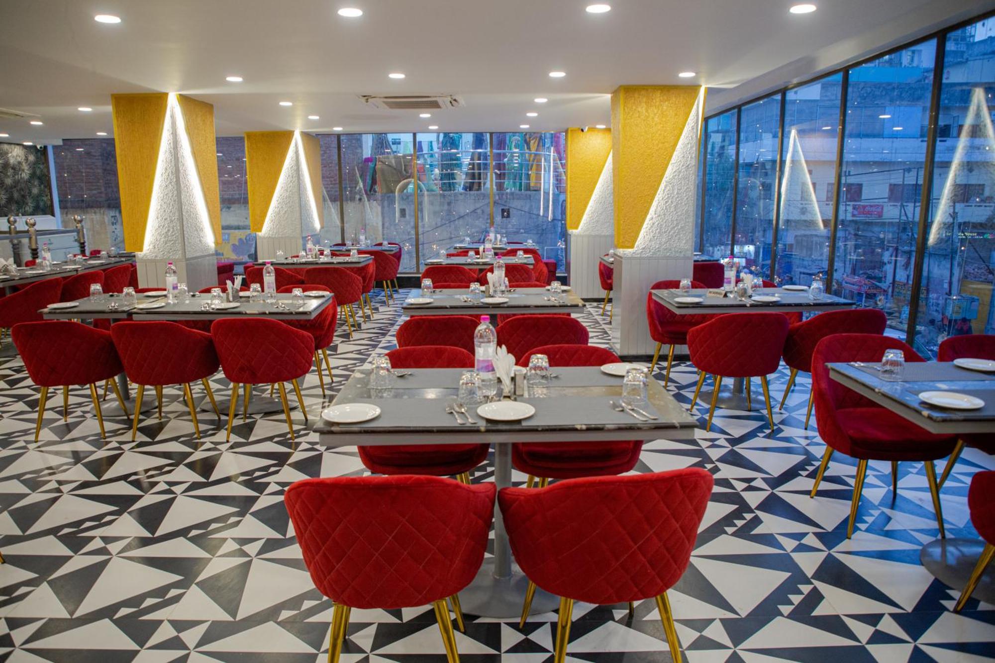 فندق Pearl Courtyard فاراناسي المظهر الخارجي الصورة